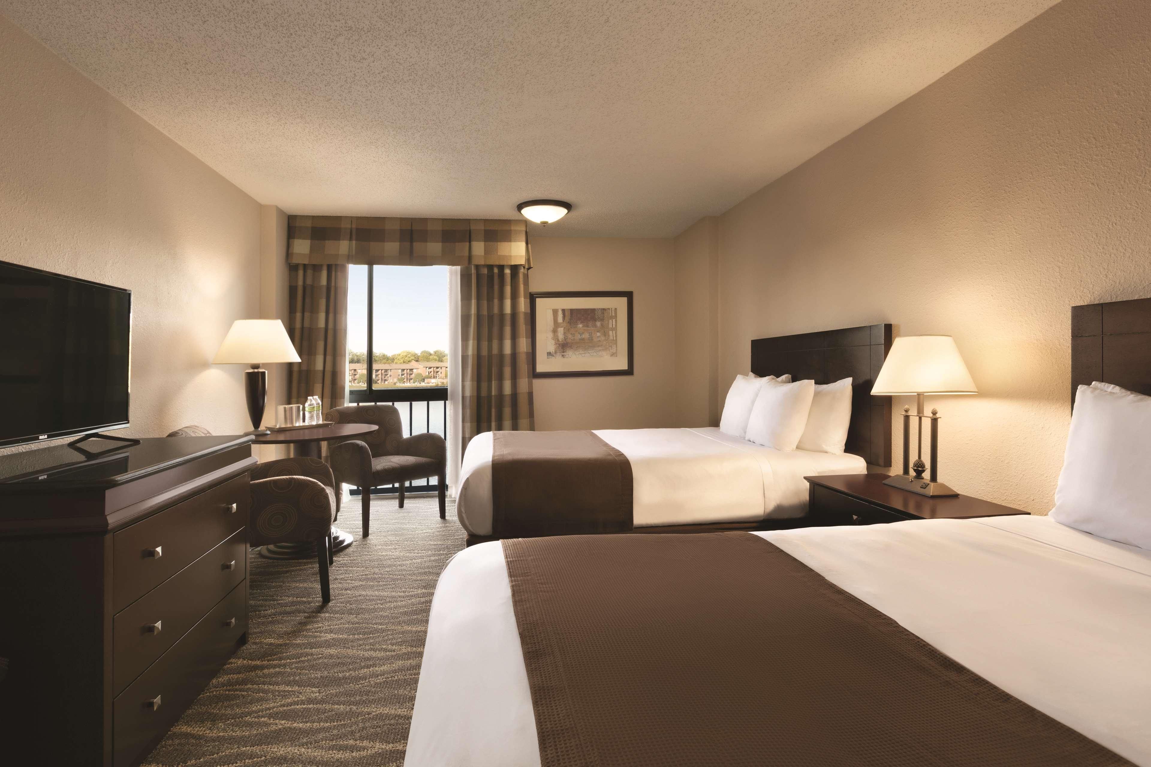Radisson Hotel Louisville North Jeffersonville Δωμάτιο φωτογραφία