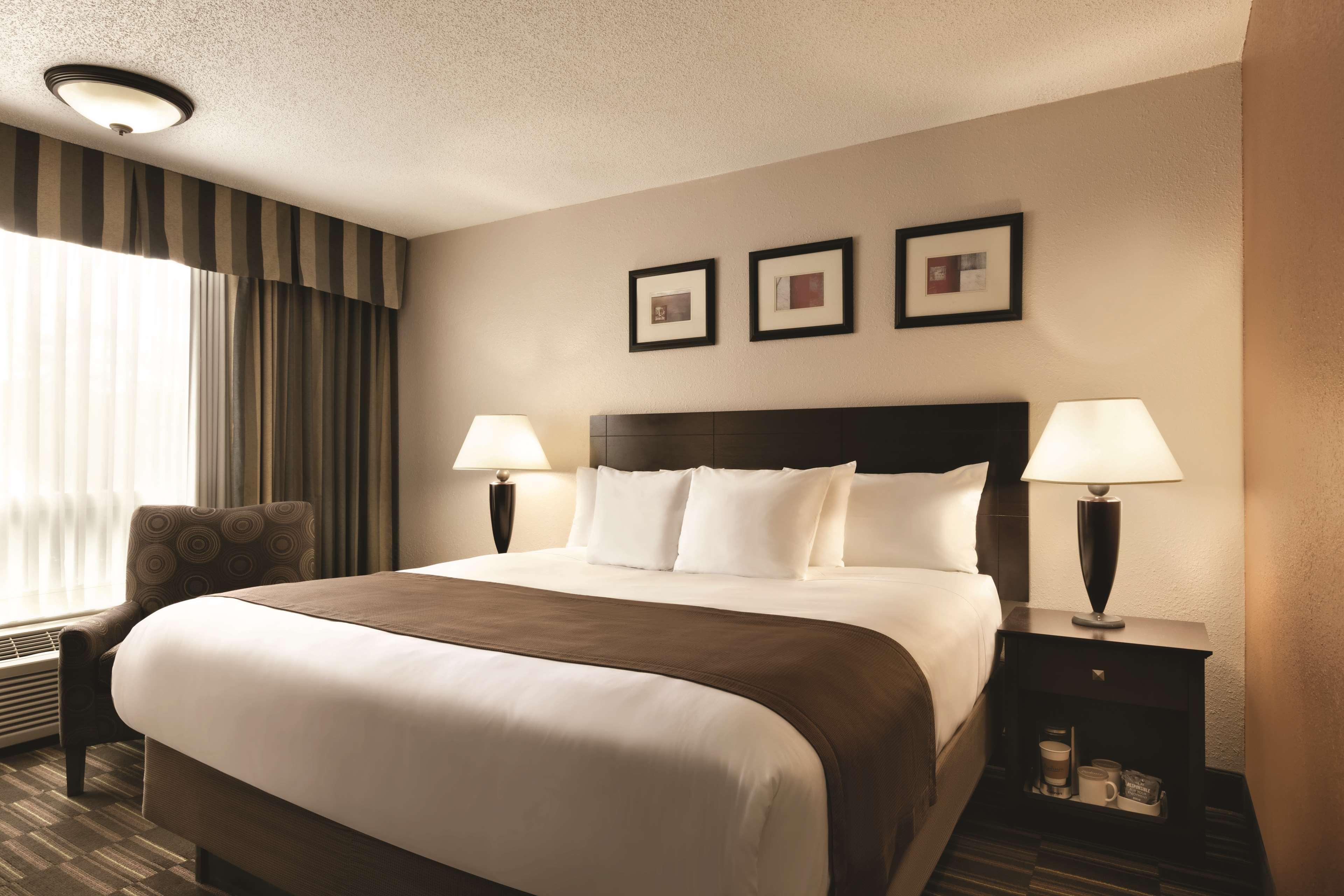 Radisson Hotel Louisville North Jeffersonville Δωμάτιο φωτογραφία